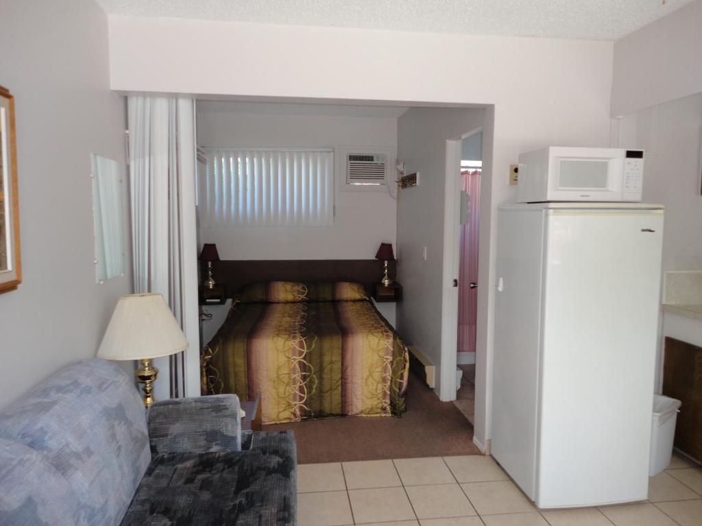 Bella Villa Resort Motel Osoyoos Room photo